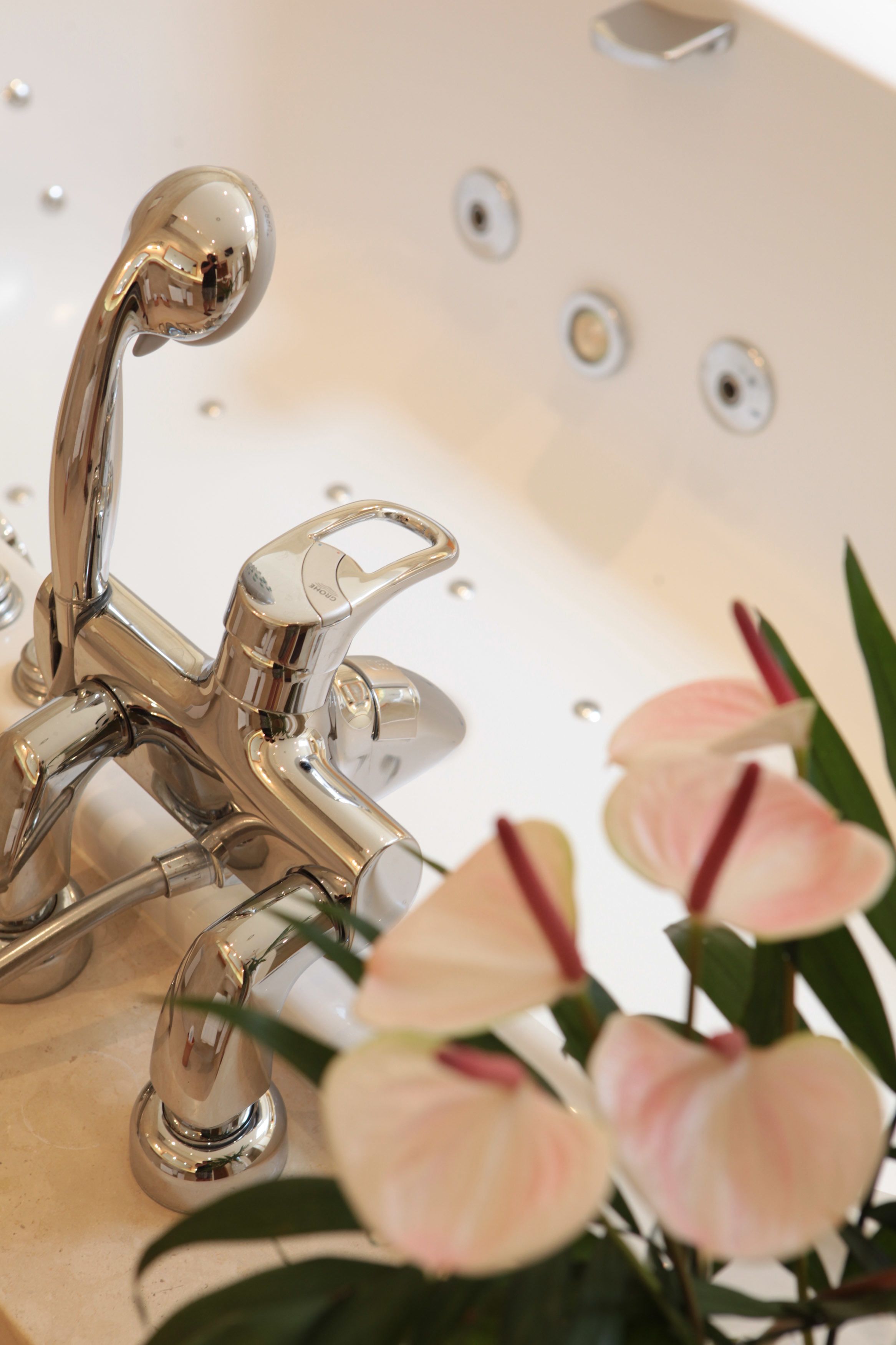 apartment, 1 bedroom | bathroom | free toiletries, hair dryer, bathrobes, towels