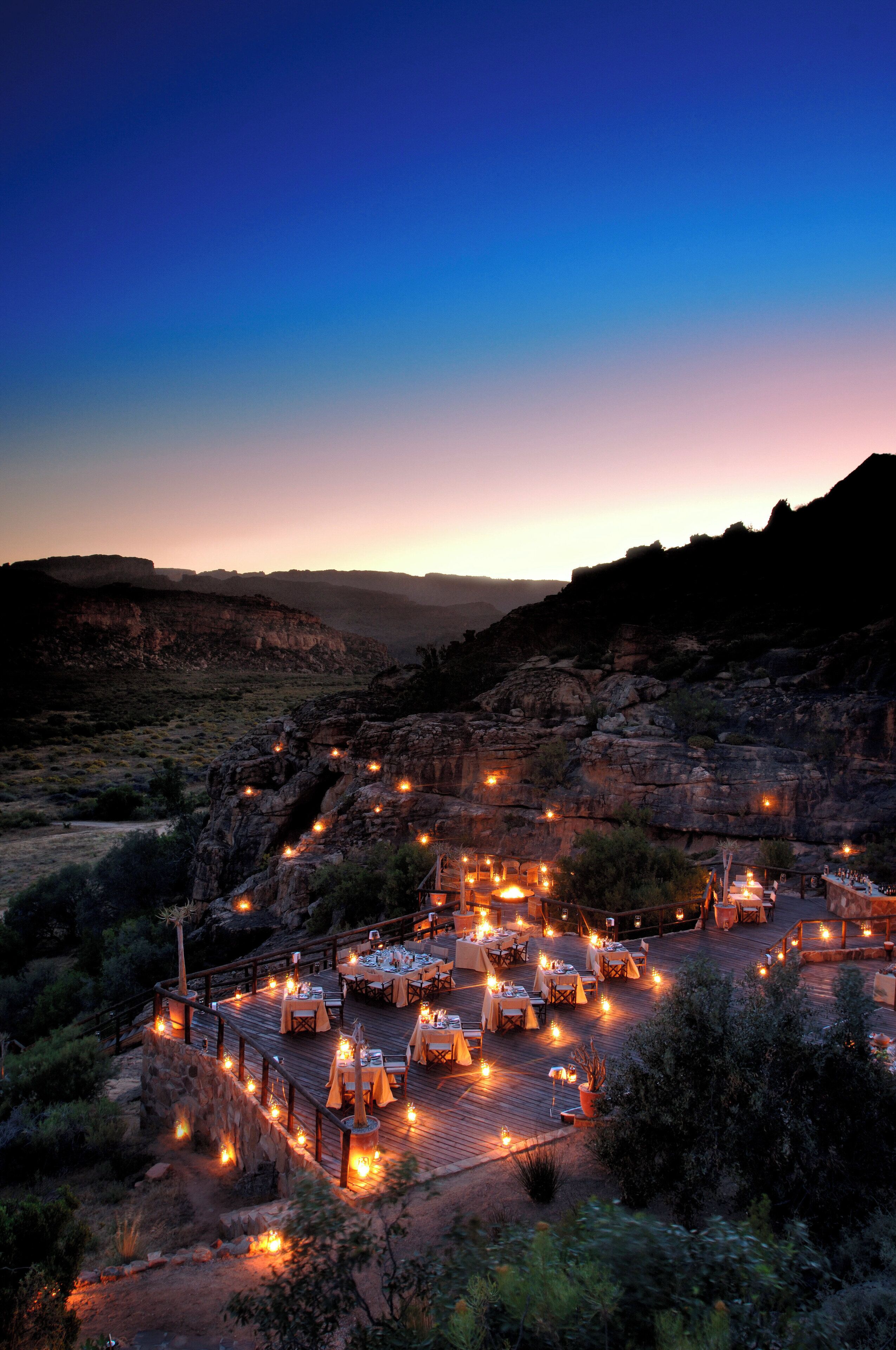 Breakfast, lunch, dinner served; alfresco dining