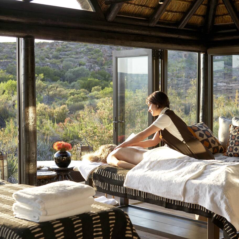 Couples treatment rooms, body treatments, aromatherapy