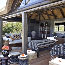 Couples treatment rooms, body treatments, aromatherapy