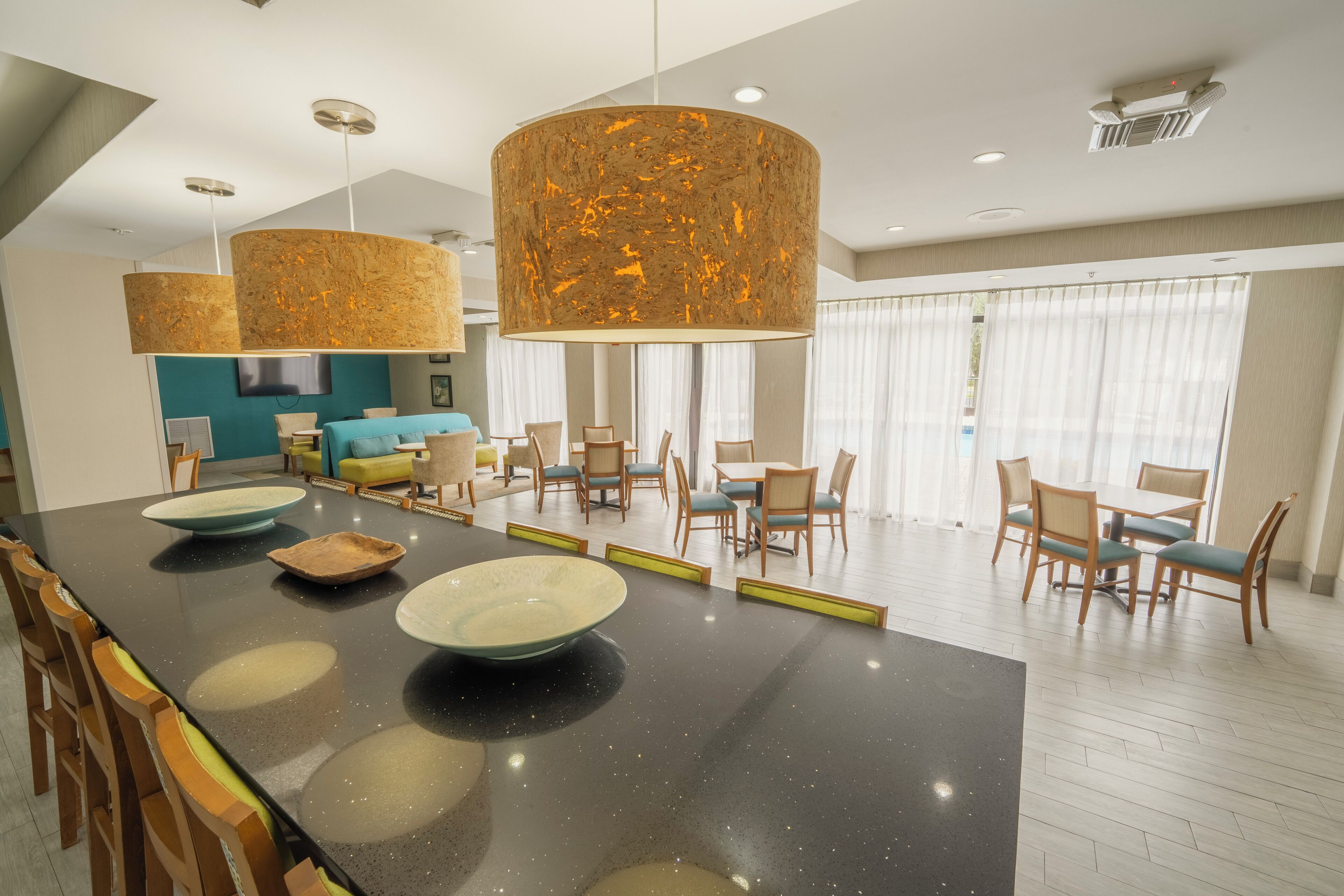 Sudah termasuk sarapan prasmanan setiap hari