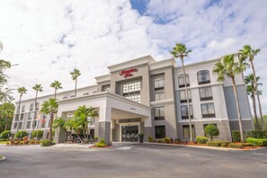 Exterior - Hampton Inn Jacksonville South/I-95 at JTB (Jacksonville)