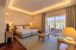 客房內保險箱、遮光布/窗簾、隔音、床單