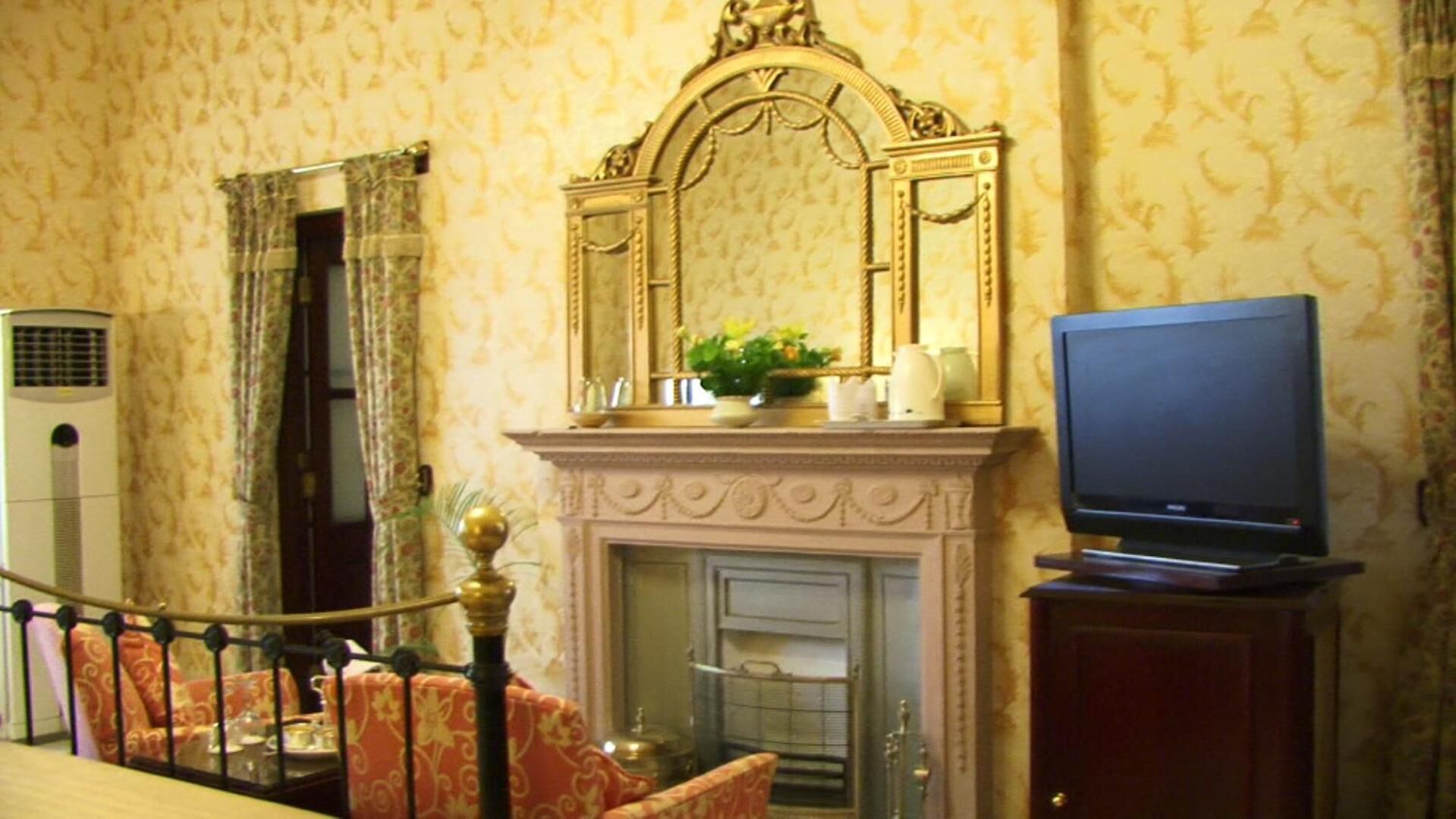 premium bedding, select comfort beds, minibar, in-room safe