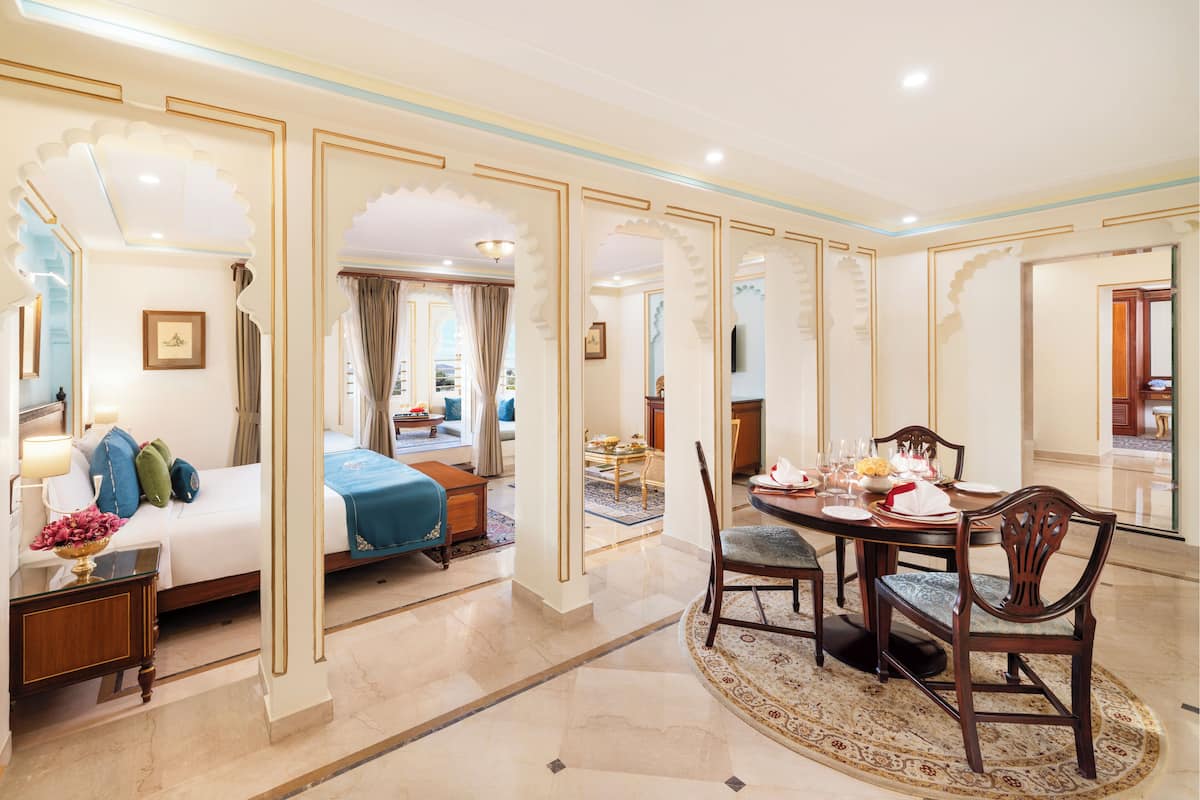 Suite Luxury, vista lago (08 Grand) | 1 camera, lenzuola Frette, biancheria da letto di alta qualità