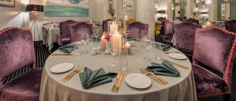 Lunch and dinner served