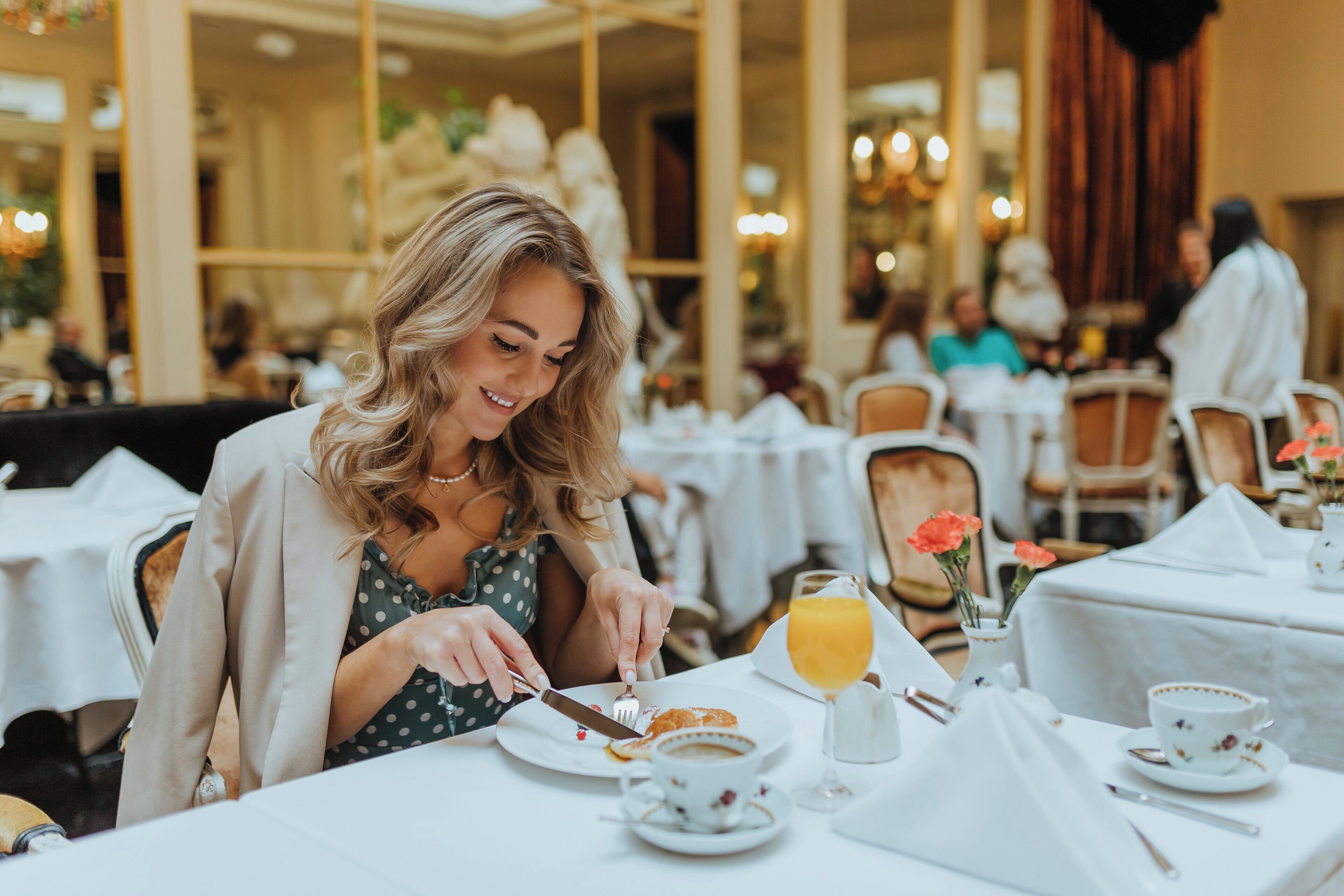 Frokostbuffé hver dag (EUR 30 per person)