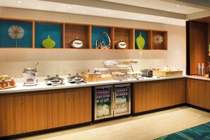 Desayuno continental incluido todos los días