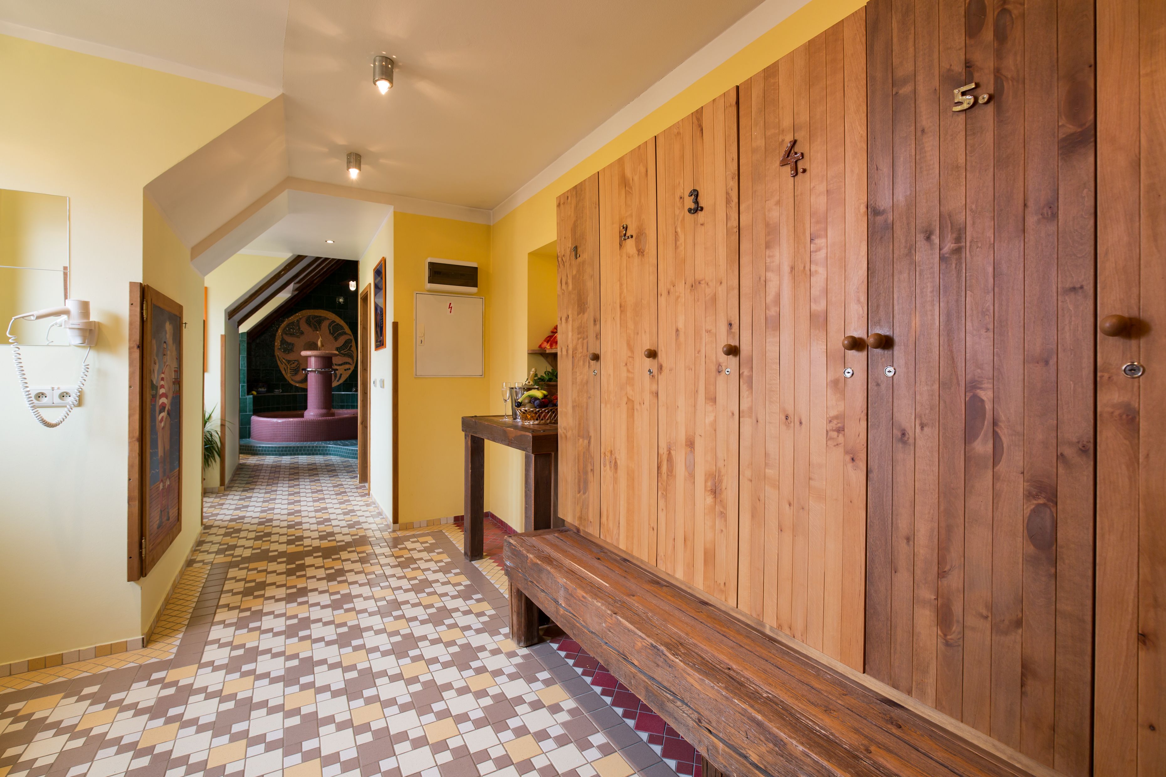 hydrotherapy, massages