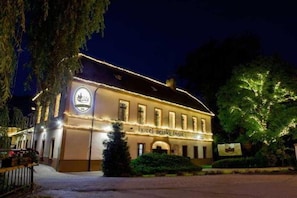 Exterior - Selsky Dvur Sivek Hotels (Prague)