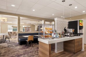 Free daily continental breakfast 