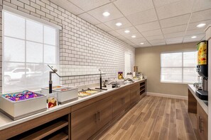 Free daily continental breakfast - Residence Inn by Marriott Philadelphia West Chester/Exton (Exton)