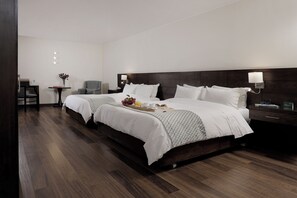 Deluxe Double Room, 2 Queen Beds | Premium bedding, minibar, in-room safe, desk