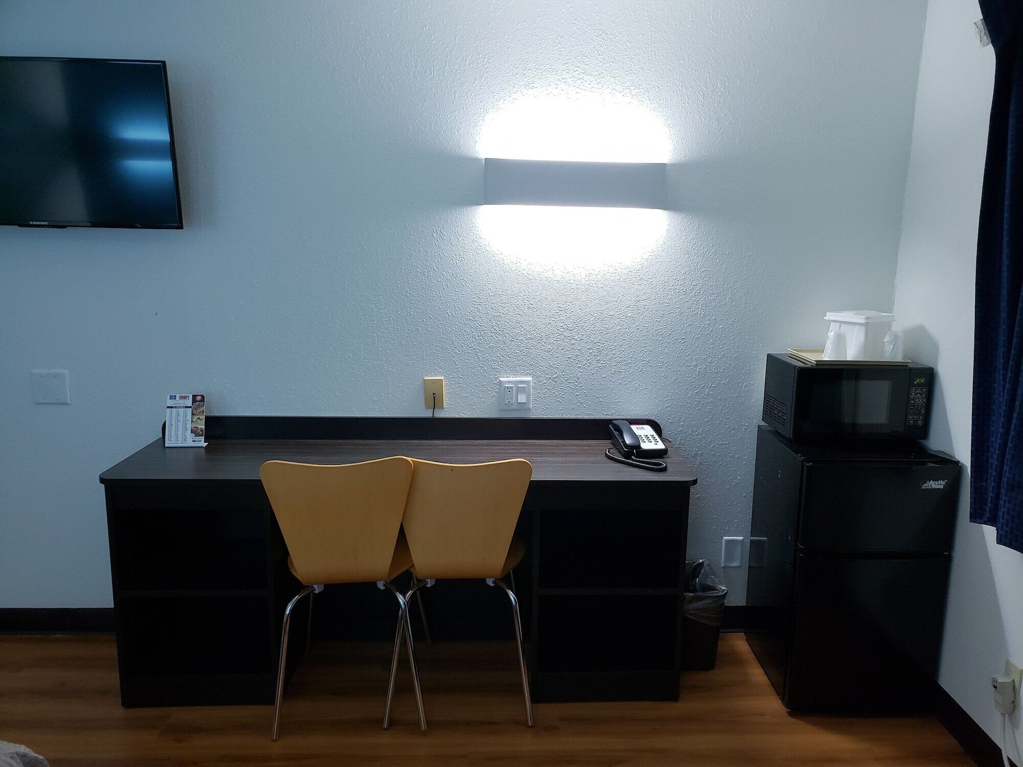 Ameublement personnalisé, bureau, rideaux occultants