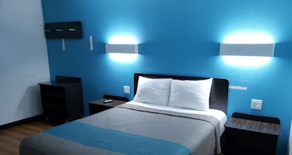 Motel 6 Sedalia, MO