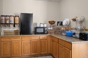 Free daily on-the-go breakfast