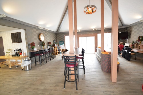 Quality Inn Alexis Rd