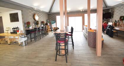 Quality Inn Alexis Rd