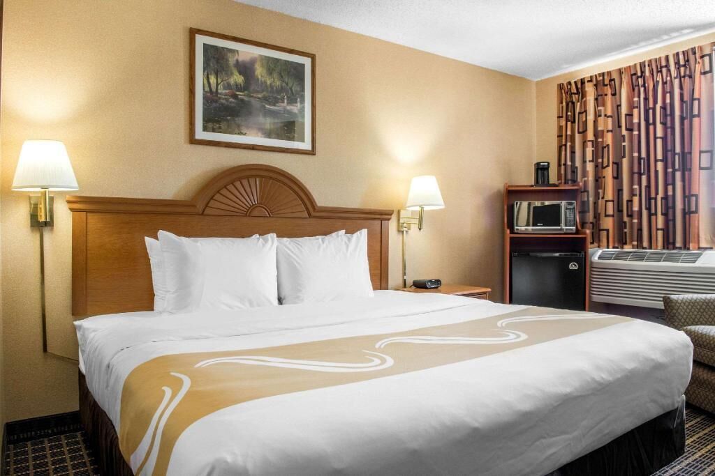 Desk, iron/ironing board, free cots/infant beds, free WiFi