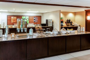 Desayuno continental incluido todos los días