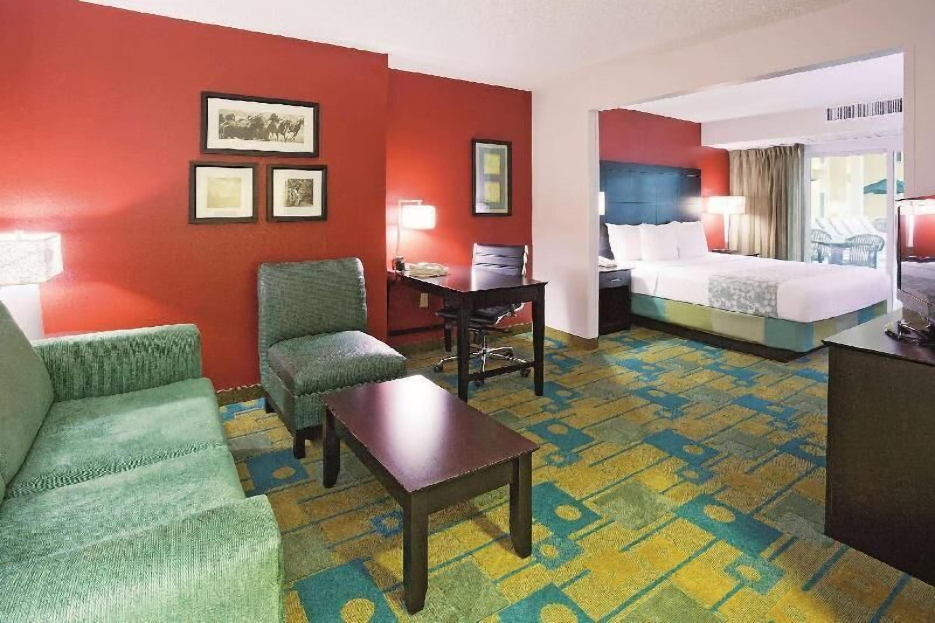 Premium bedding, pillowtop beds, desk, laptop workspace