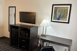 Room, 2 Queen Beds, Non Smoking