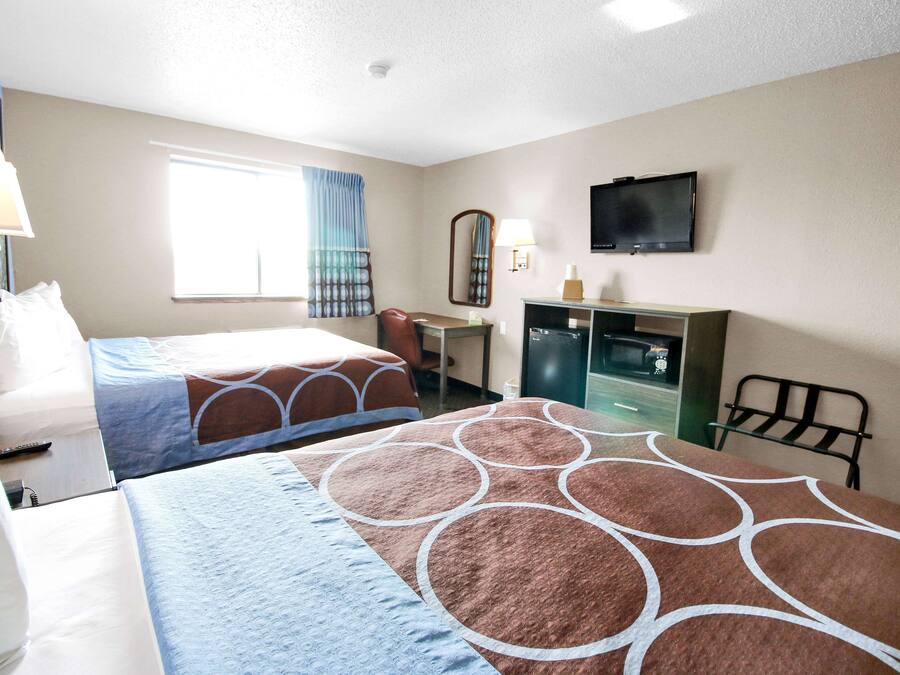 Premium bedding, desk, iron/ironing board, cots/infant beds