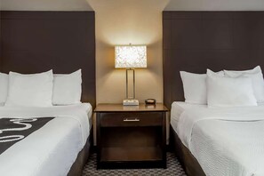 1 bedroom, premium bedding, desk, blackout curtains