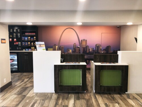 La Quinta Inn by Wyndham St. Louis Hazelwood - Airport North