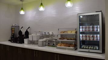 Free daily buffet breakfast