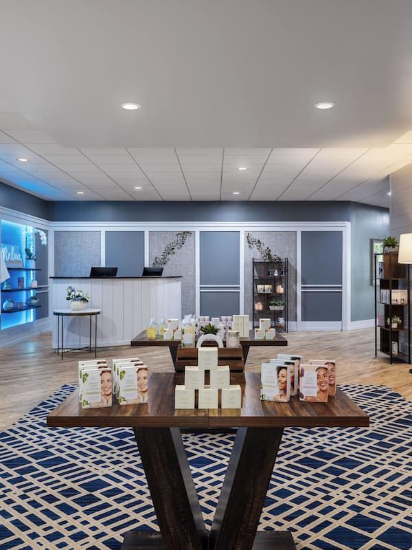 Couples treatment rooms, sauna, hot tub, steam room, body treatments