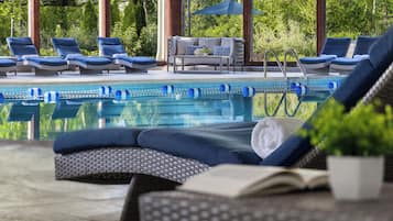 Couples treatment rooms, sauna, hot tub, steam room, body treatments