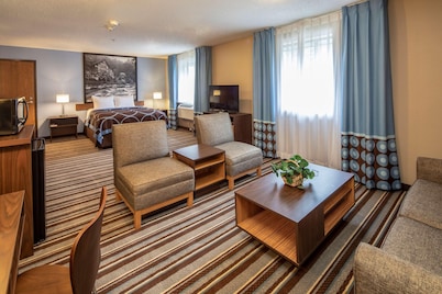 Super 8 by Wyndham Steubenville