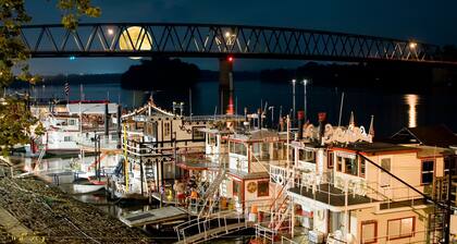 The Lafayette A grand Riverboat Era Hotel