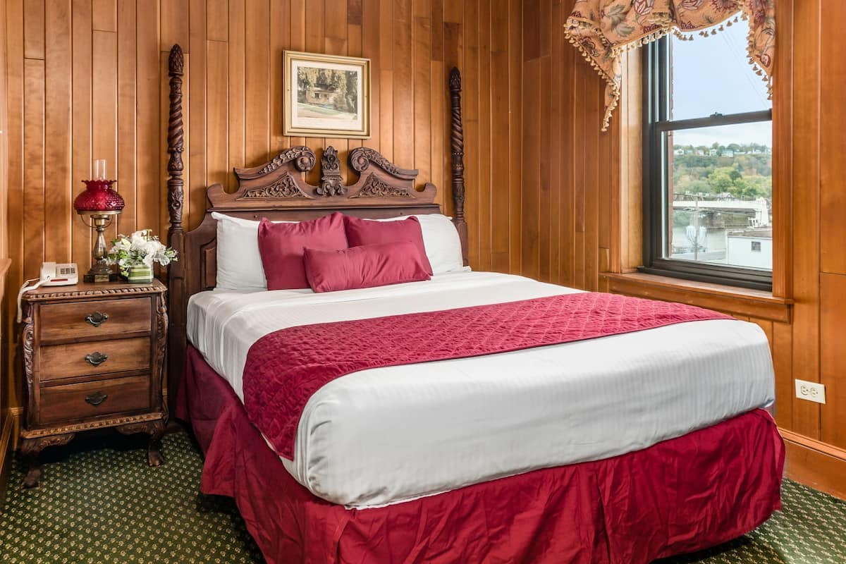 room | 1 bedroom, in-room safe, individually decorated, individually furnished