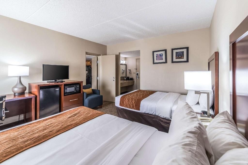 6 chambres, literie de qualité, coffre-fort, bureau