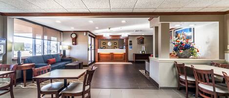 Buffet déjeuner gratuit