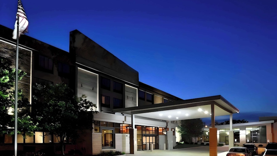 Comfort Suites Milwaukee West