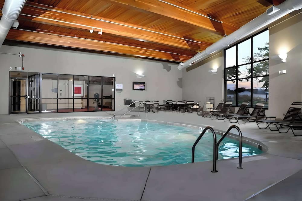 Comfort Suites Milwaukee West