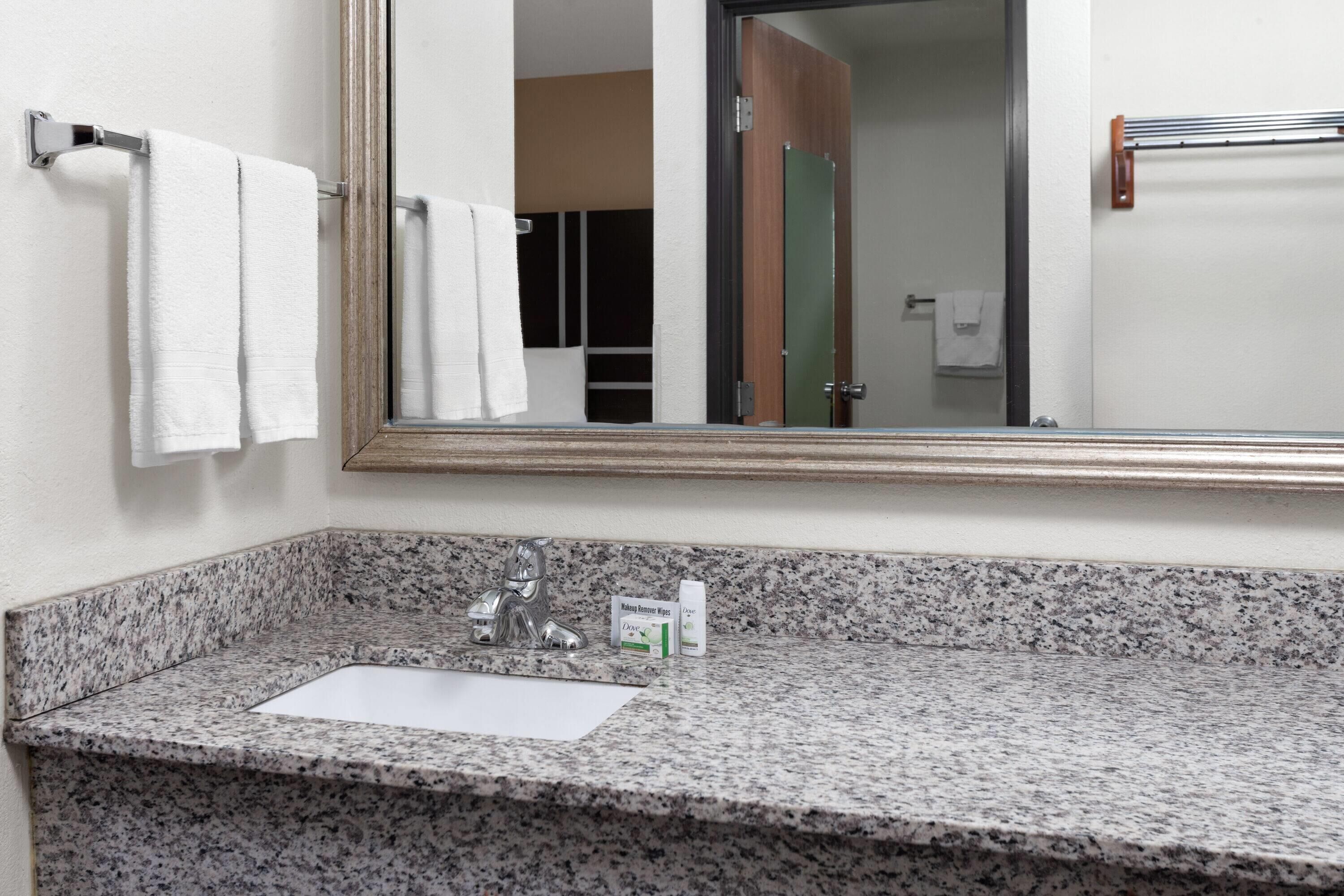 combined shower/bathtub, free toiletries, hair dryer, towels