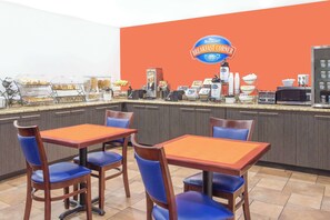 Free daily continental breakfast