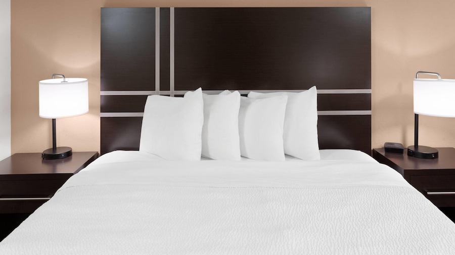 Baymont by Wyndham Green Bay