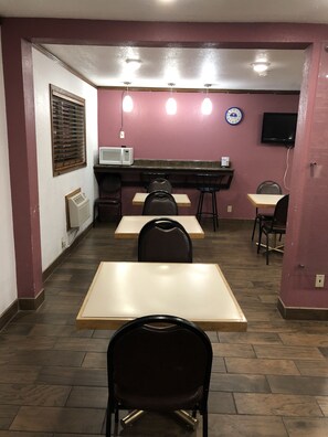 Free continental breakfast