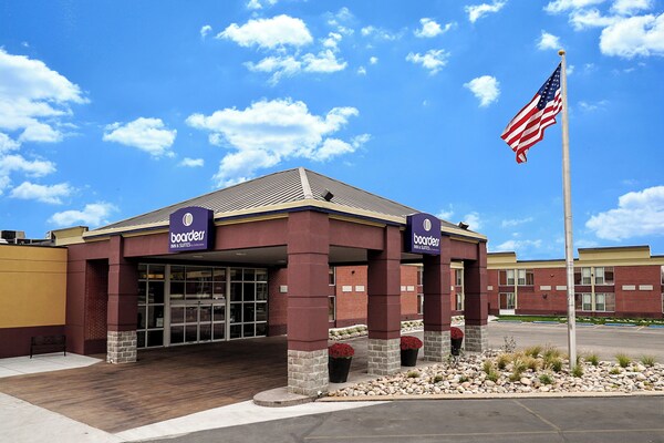 Boarders Inn & Suites By Cobblestone Hotels – Grand Island - Grand Island, NE
