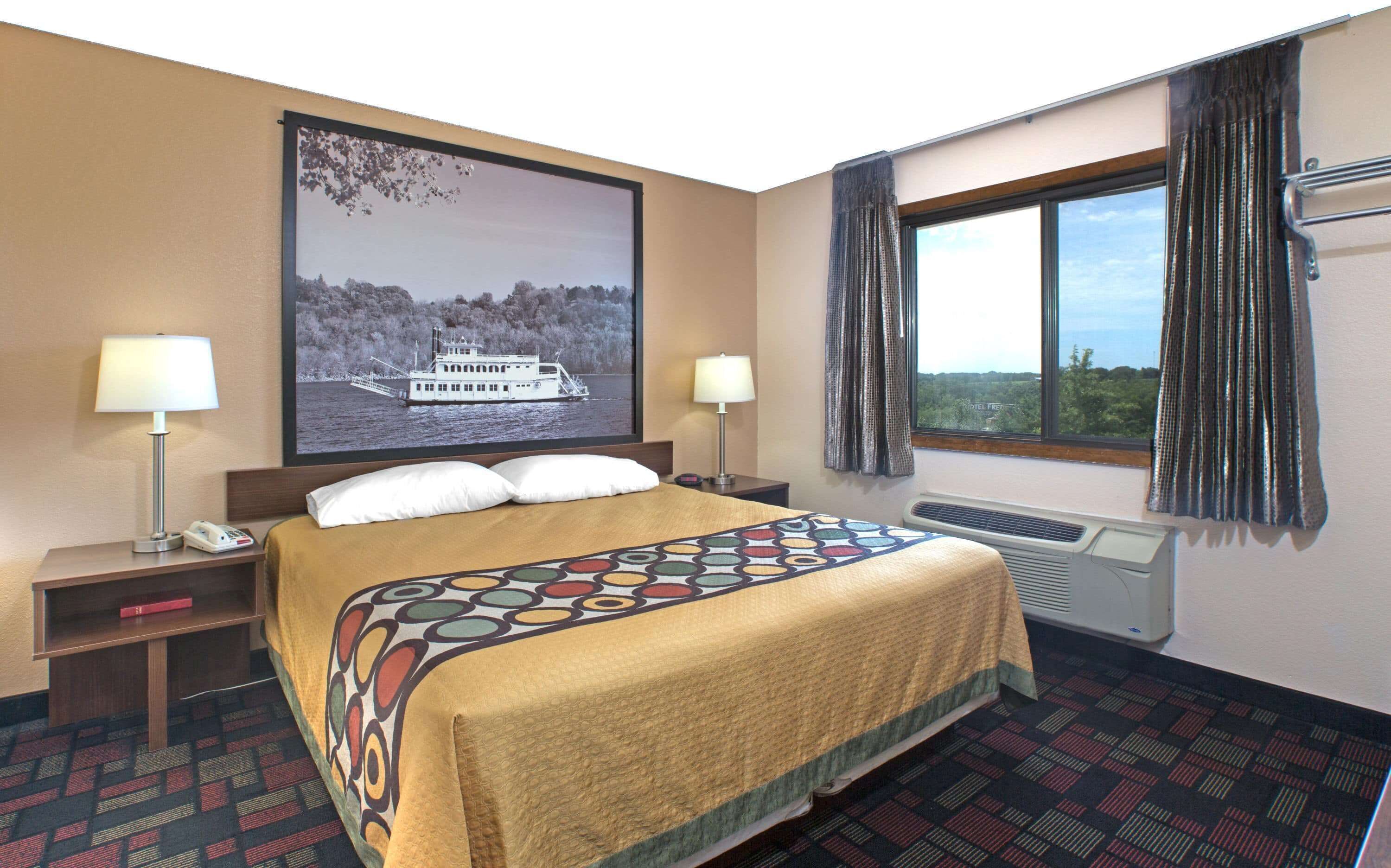 Een bureau, gratis babybedden, extra bedden, gratis wifi