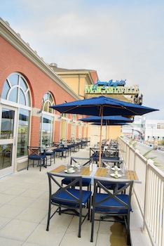 15 restaurants, breakfast, lunch, dinner served; Italian cuisine at Resorts Casino Hotel Atlantic City
