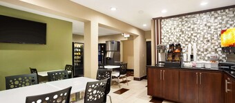 Super 8 by Wyndham Joplin