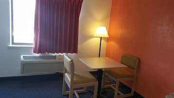 Bureau, Wi-Fi gratuit, draps fournis