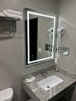 Bathtub, free toiletries, hair dryer, towels