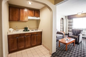 Suite, 1 King Bed with Sofa bed, Non Smoking | In-room safe, individually decorated, individually furnished, desk